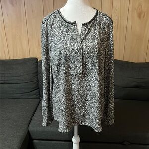Talbots Women Monochrome Patterned Blouse‎ Size Large